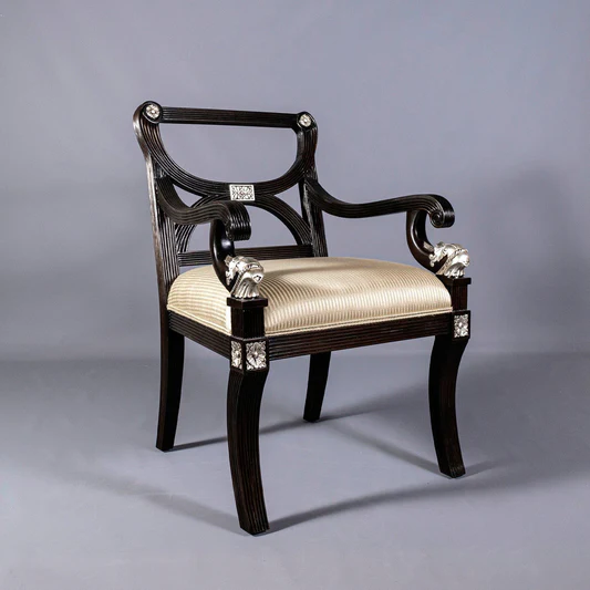 LUXURY LIVING STARTS HERE